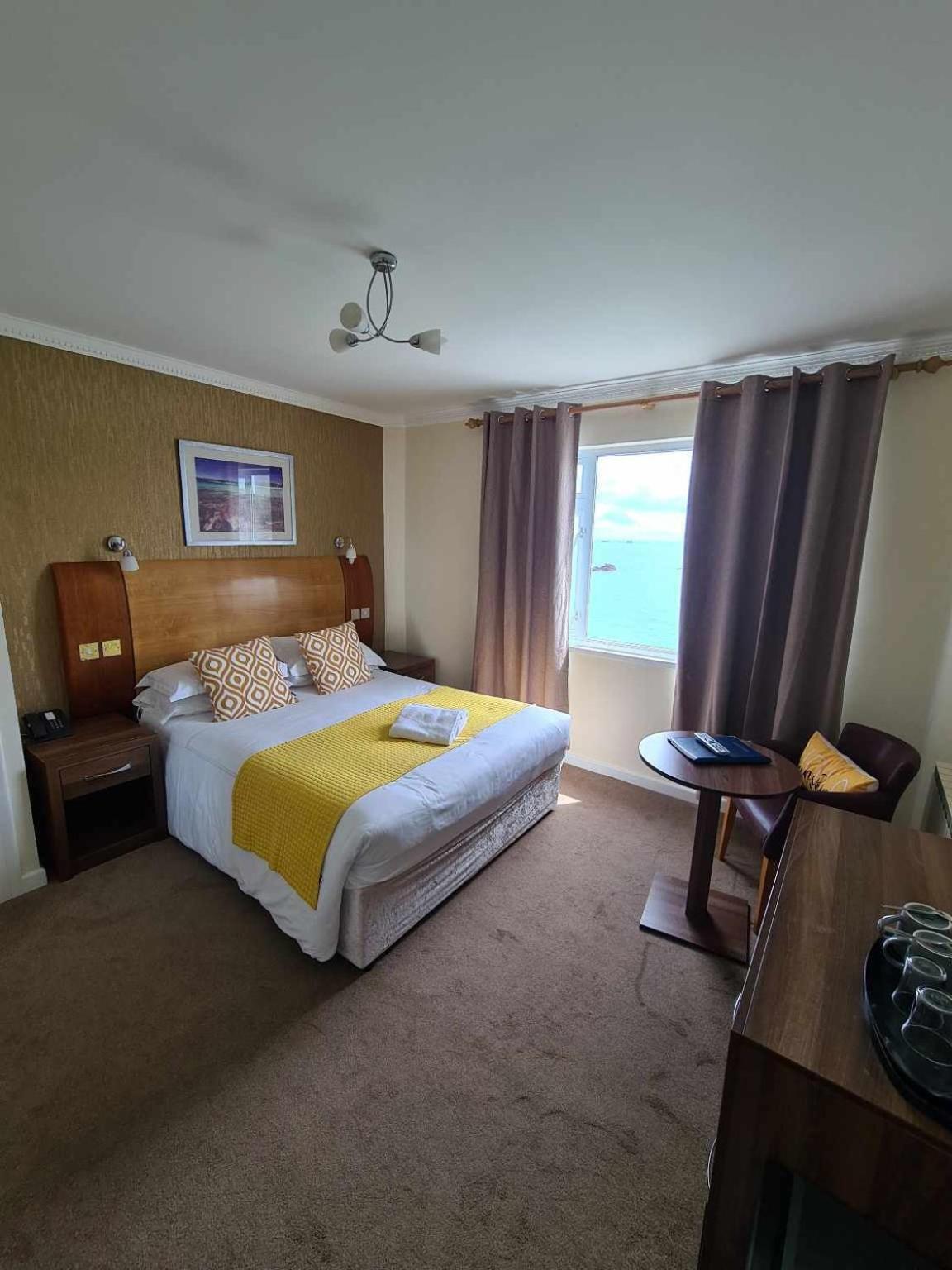 Marina Metro Hotel Saint Helier Ruang foto